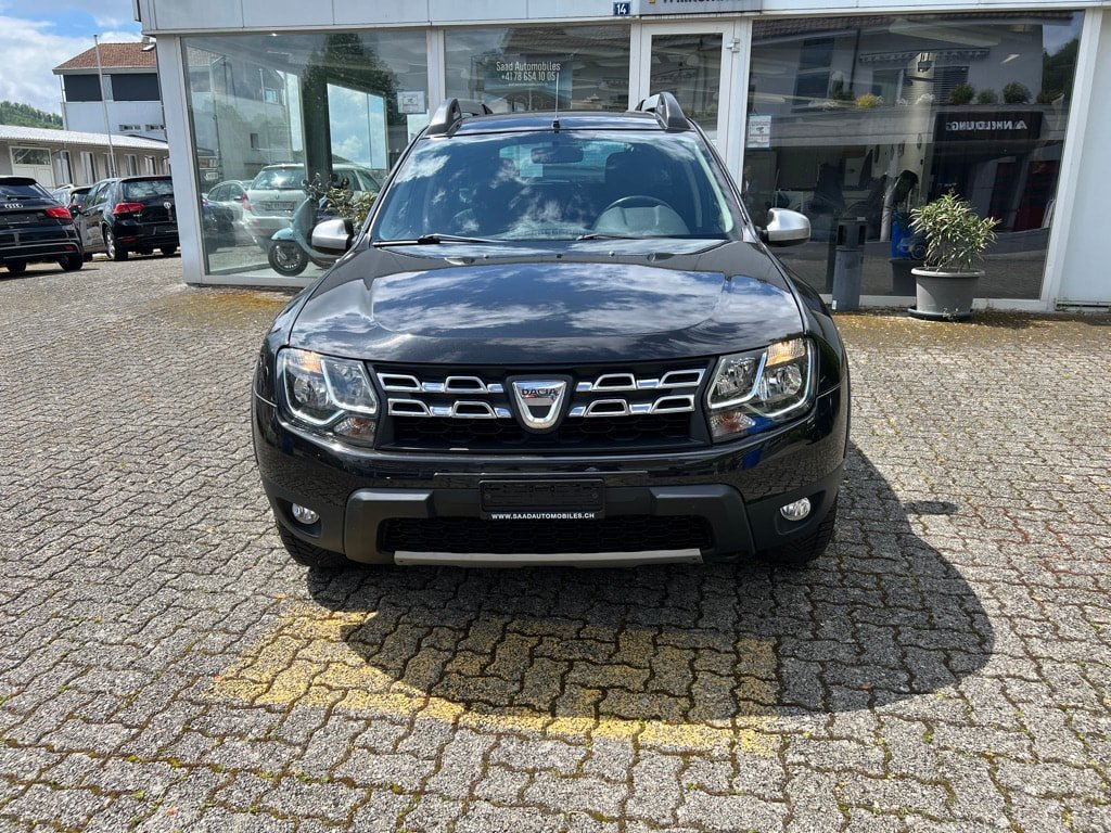 DACIA Duster 1.2 T Celebration 4x4 gebraucht für CHF 9'990,