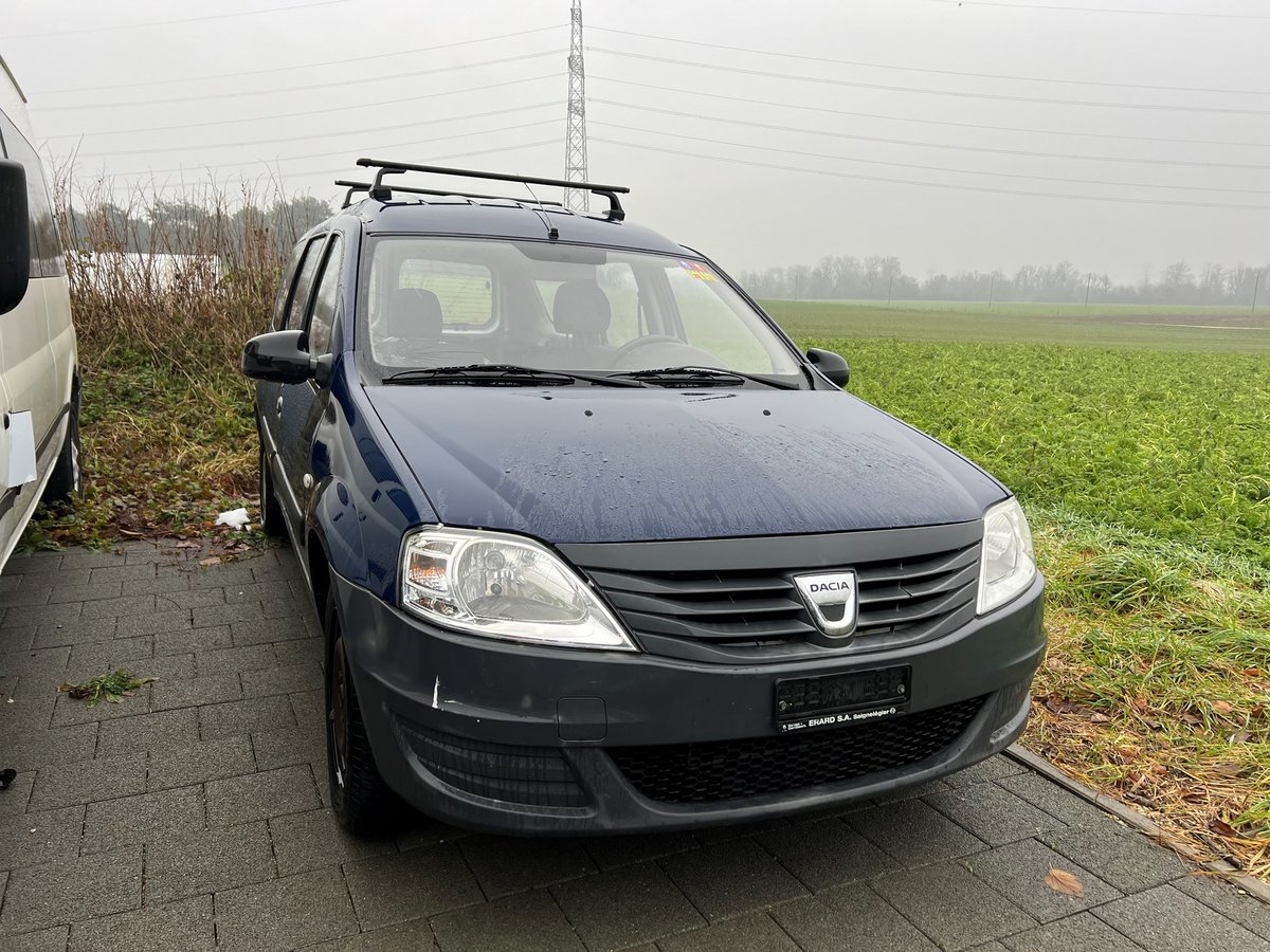 DACIA Logan 1.6 gebraucht für CHF 900,