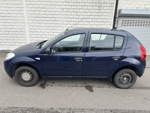 DACIA Sandero 1.2 gebraucht für CHF 999,