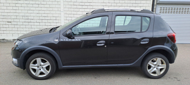 DACIA Sandero 0.9 StepwLauréate gebraucht für CHF 6'900,