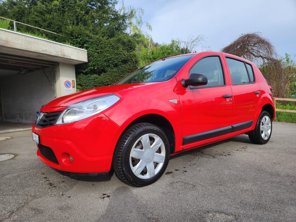 DACIA Sandero 1.2 gebraucht für CHF 1'600,