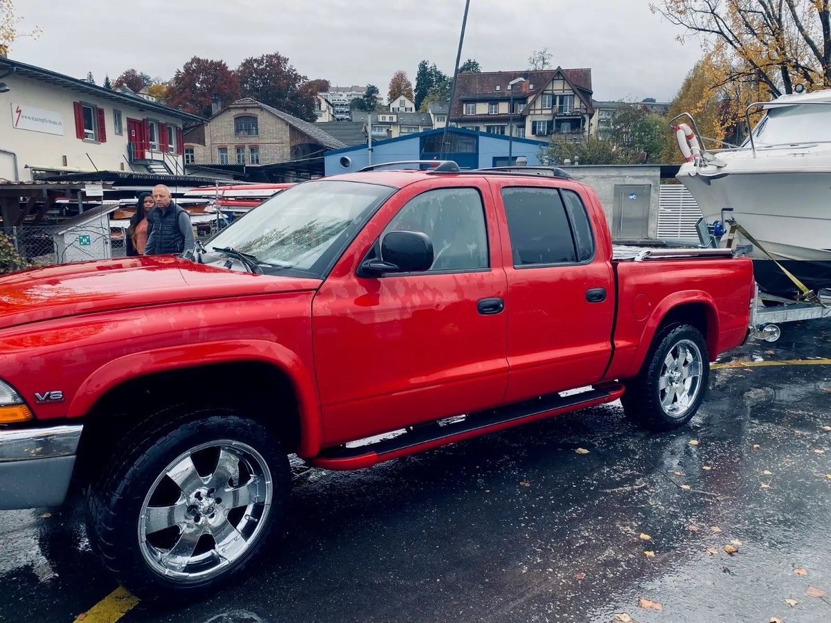 DODGE Dakota Quad Cab 4.7 V8 gebraucht für CHF 15'000,