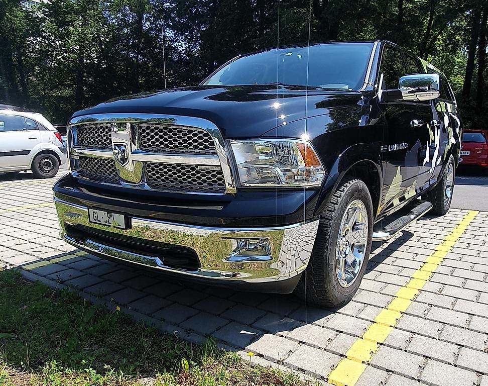 DODGE RAM 1500 5.7 V8 HEMI Larami gebraucht für CHF 38'500,