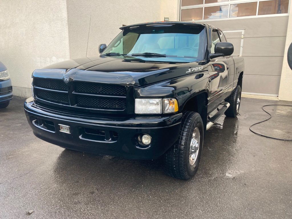 DODGE 2500 gebraucht für CHF 29'800,