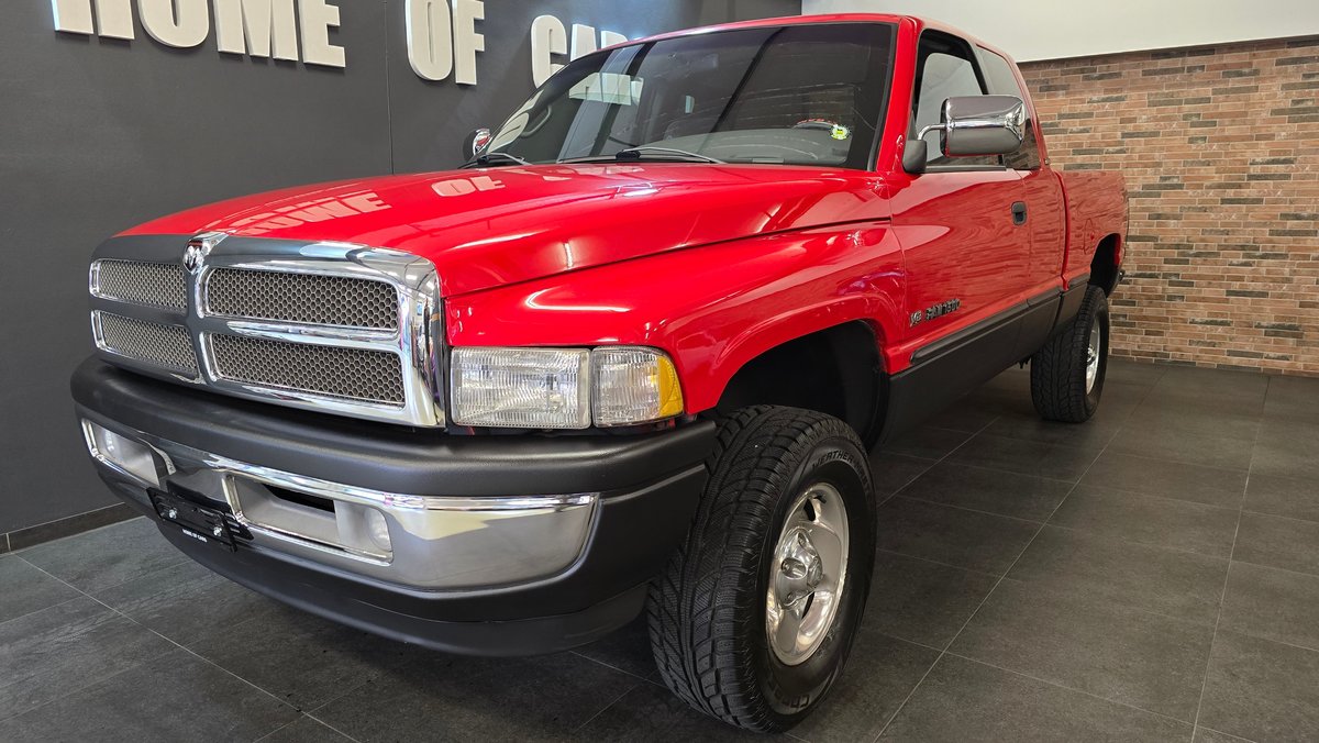 DODGE 1500 4X4 5.2 V8 Magnum SLT gebraucht für CHF 21'900,