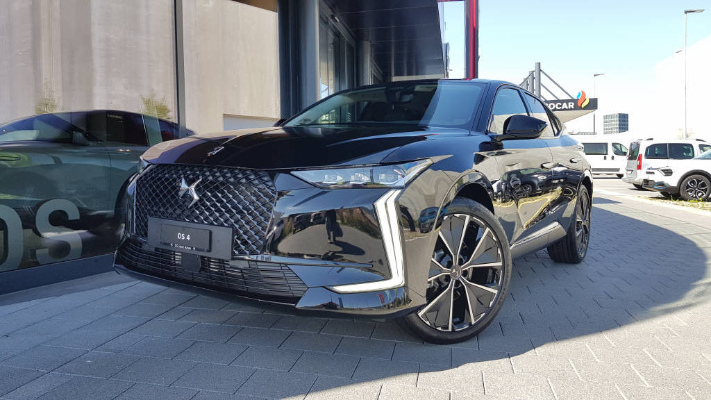 DS AUTOMOBILES DS4 1.6 PureTech 22 vorführwagen für CHF 44'900,