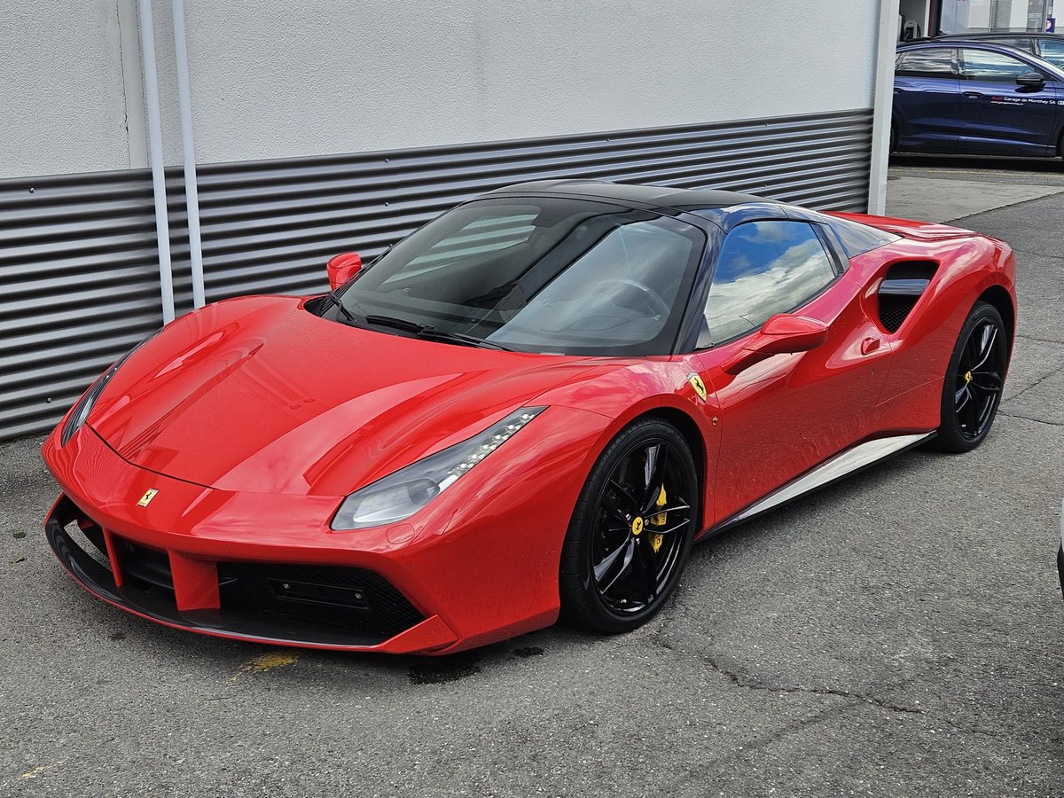 FERRARI 488 Spider 3.9 V8 gebraucht für CHF 244'500,