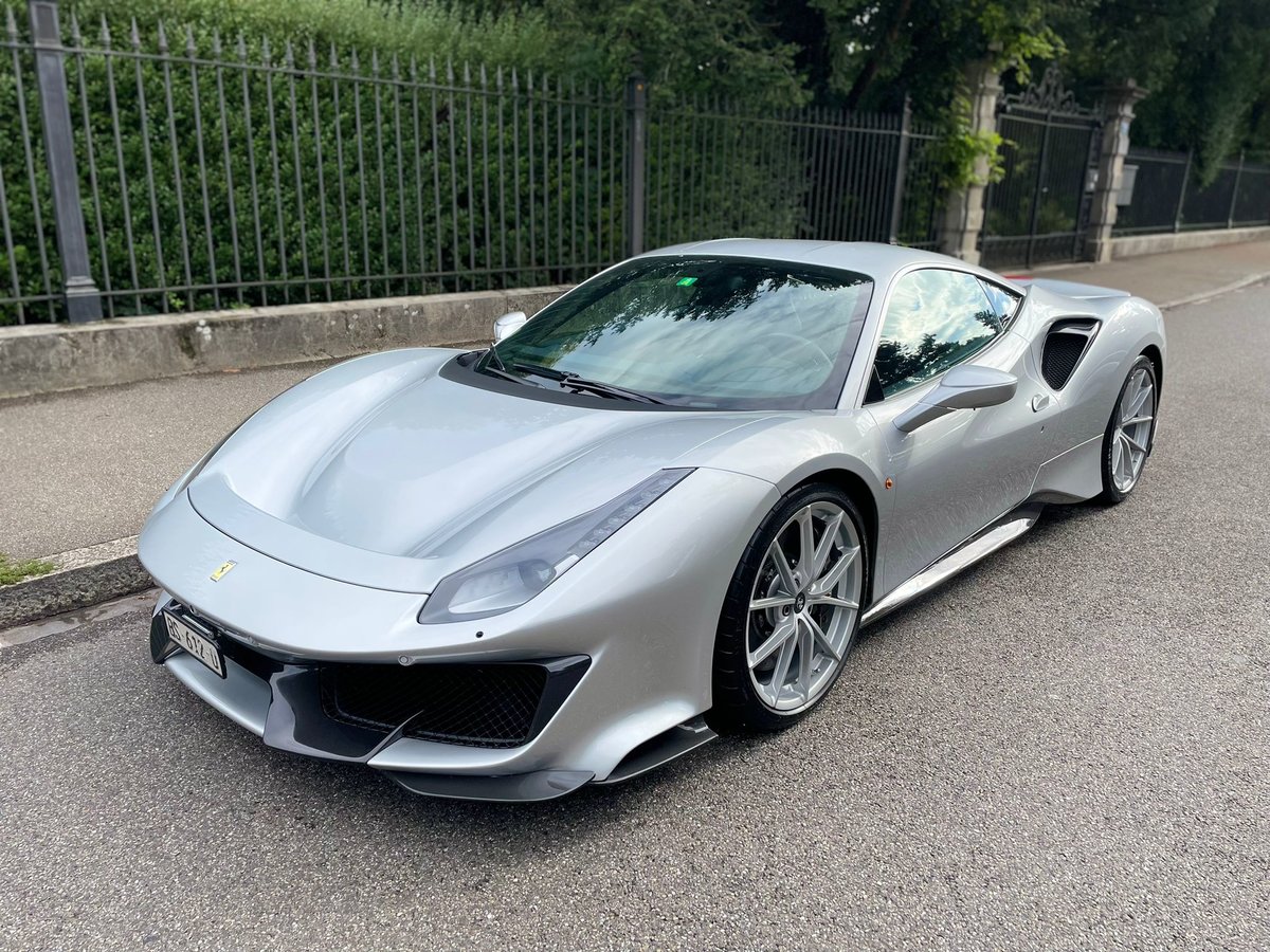 FERRARI 488 Pista 3.9 V8 gebraucht für CHF 435'000,