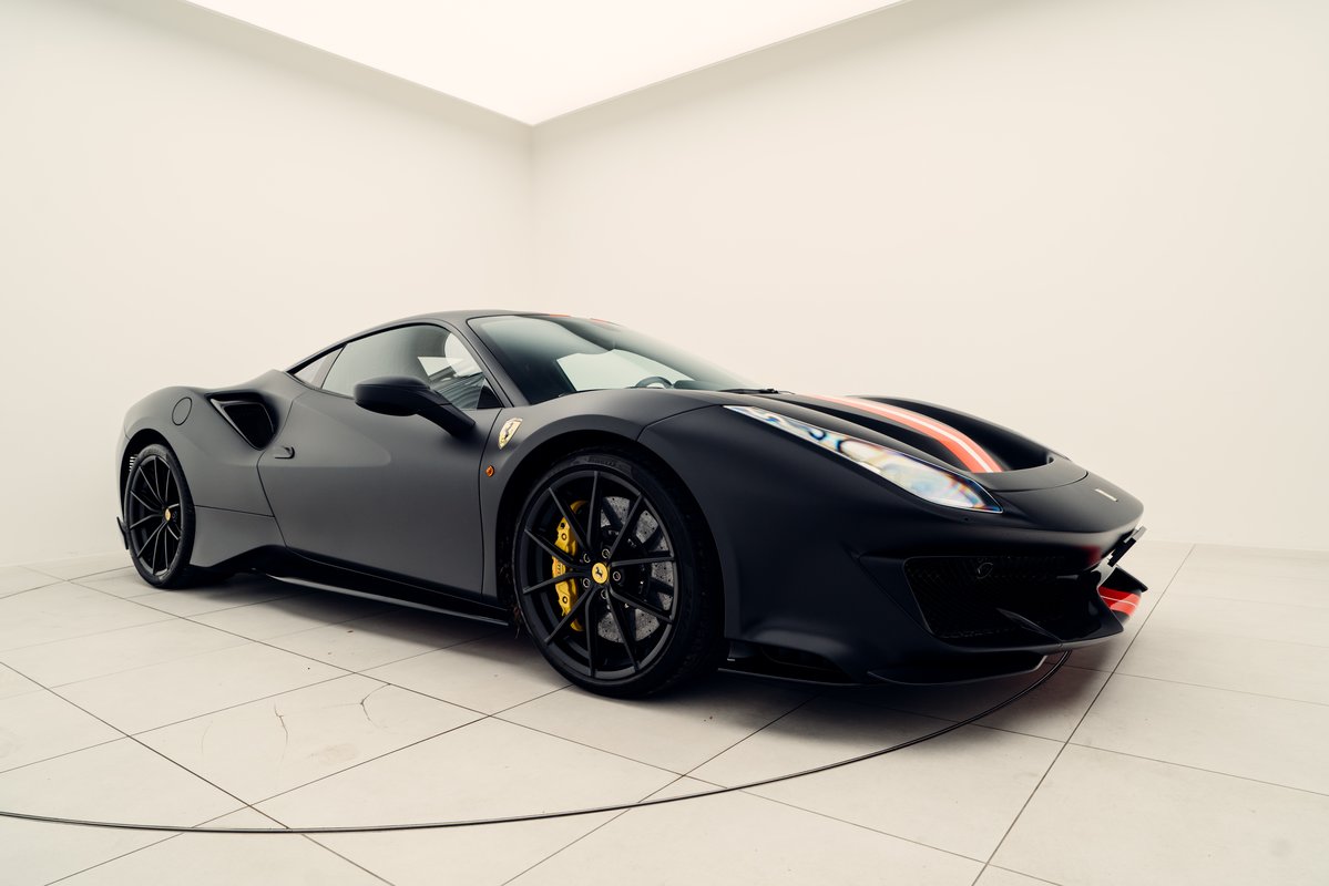 FERRARI 488 Pista 3.9 V8 gebraucht für CHF 359'900,