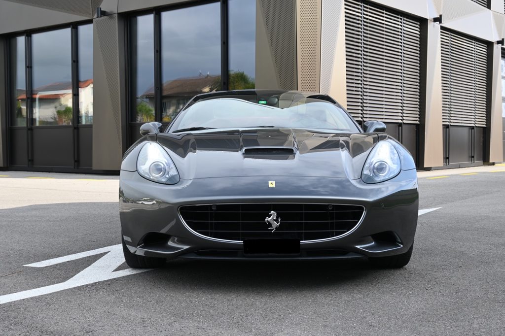 FERRARI California 4.3 gebraucht für CHF 89'750,