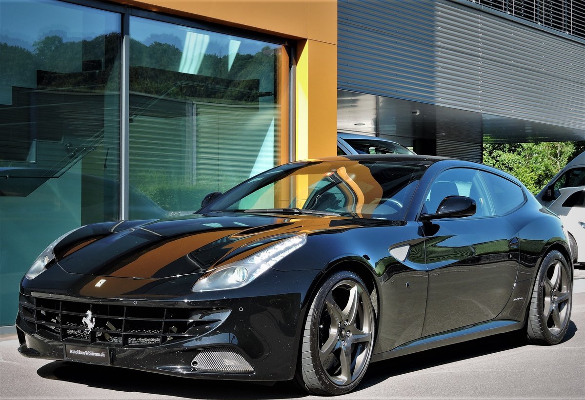 FERRARI FF gebraucht für CHF 134'900,