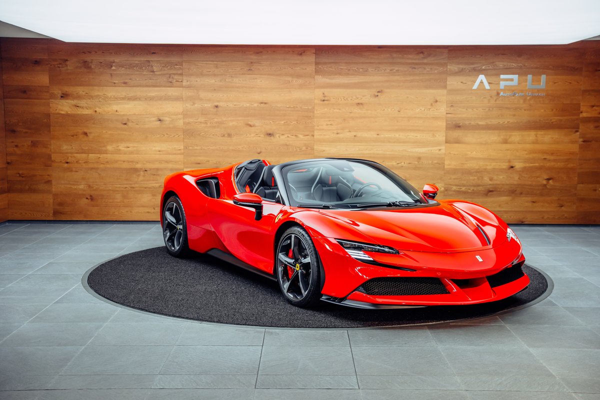 FERRARI SF90 Spider gebraucht für CHF 529'800,