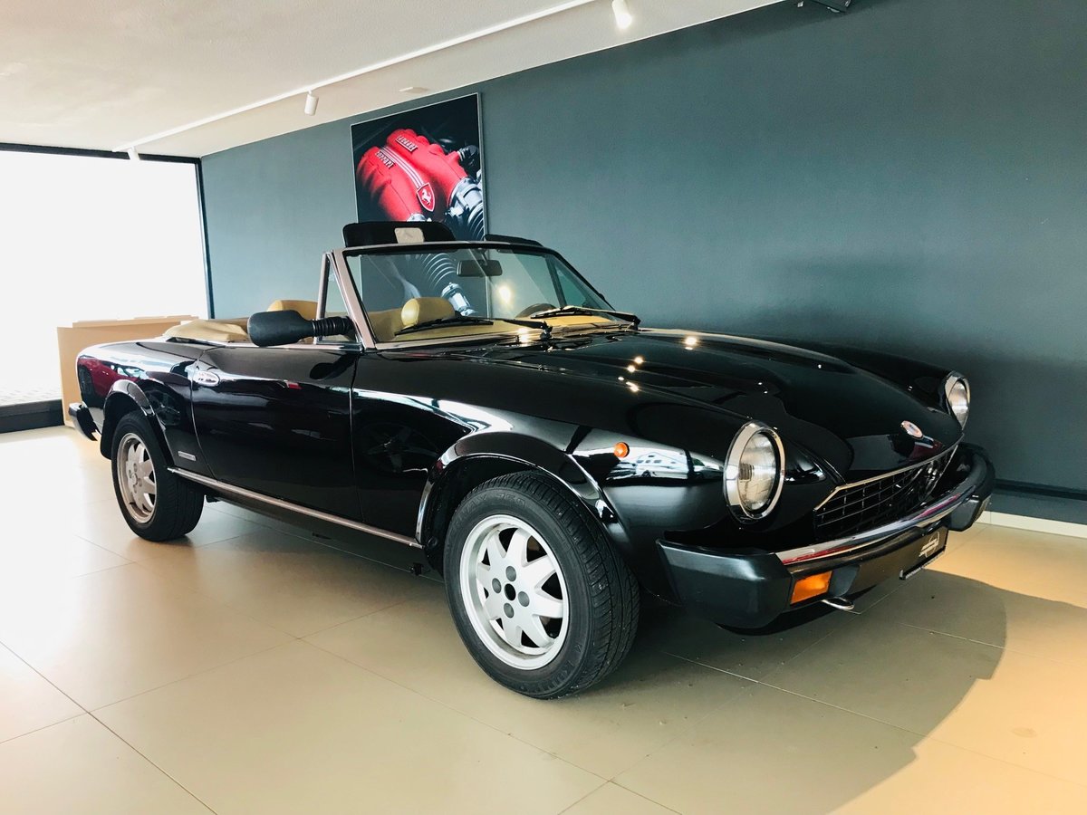 FIAT 124 Spider Pinifarina Europa gebraucht für CHF 25'900,