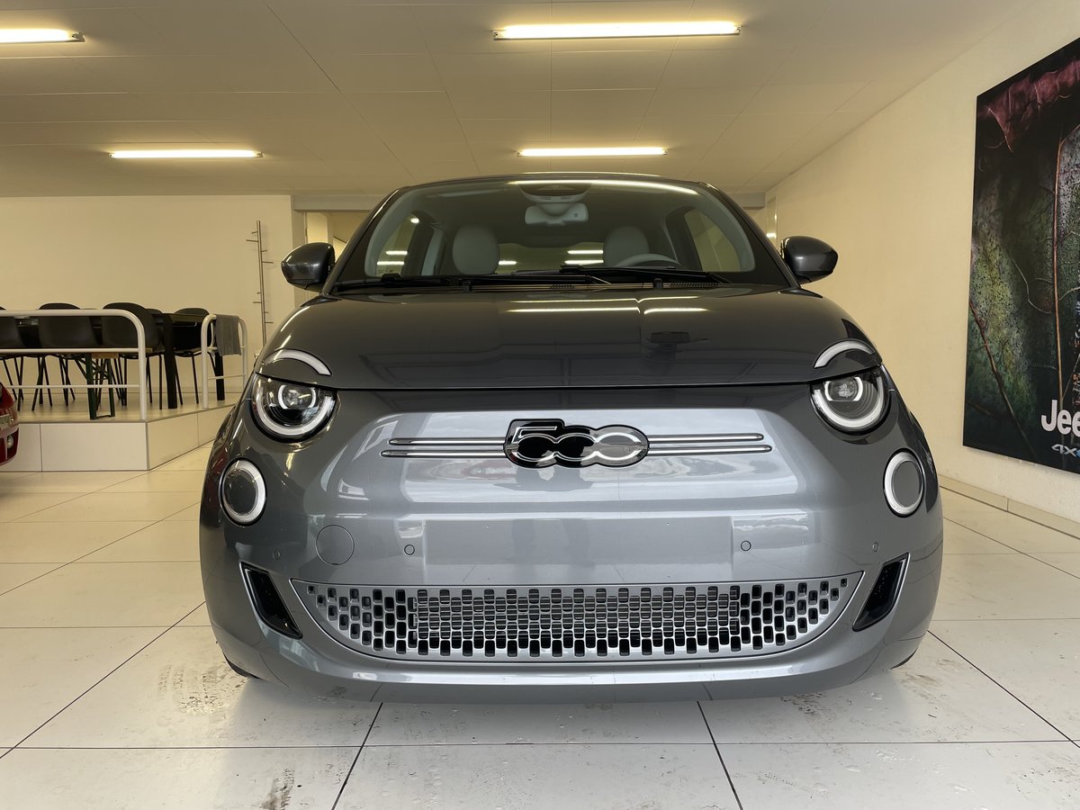 FIAT 500e La Prima vorführwagen für CHF 27'900,