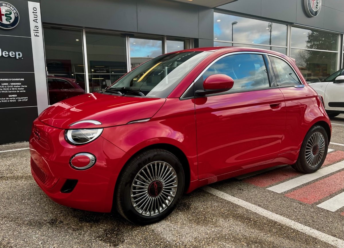 FIAT 500e Berline RED vorführwagen für CHF 27'990,