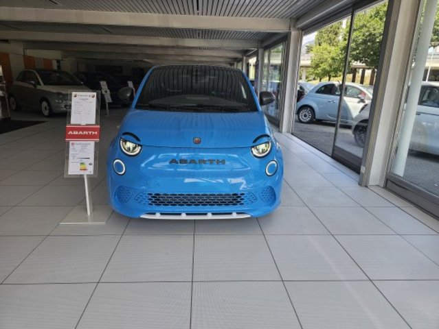 FIAT Abarth 500e Turismo neu für CHF 40'690,