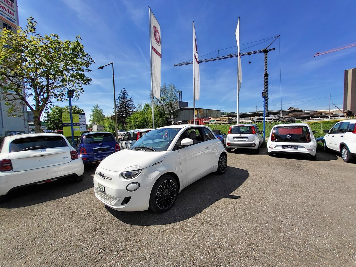 FIAT 500 3+1 electric 87 kW Icon neu für CHF 33'990,