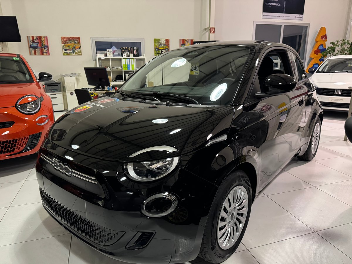 FIAT 500 electric 87 kW Cult Editi neu für CHF 32'090,