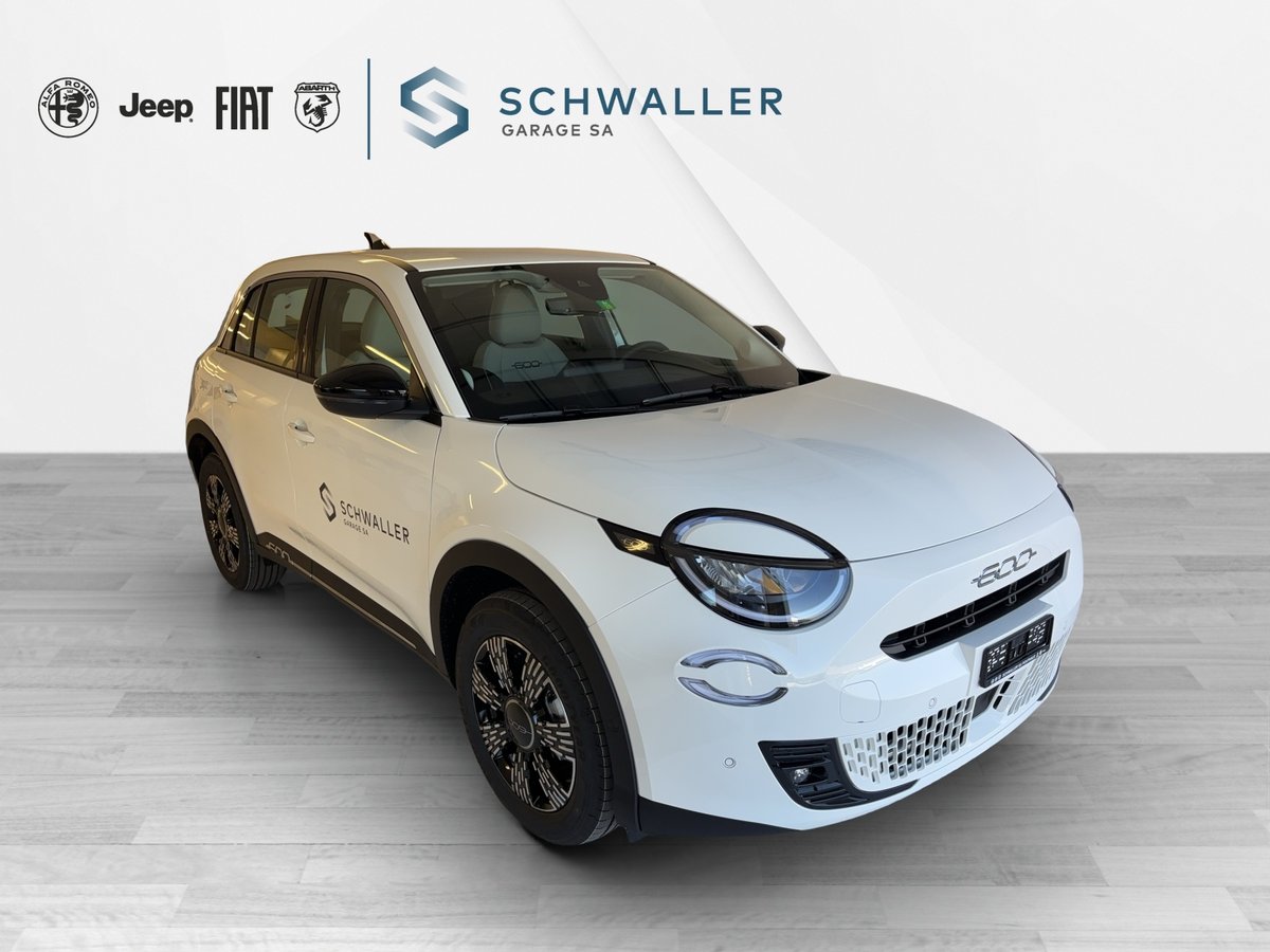 FIAT 600 1.2 Hybrid Cult vorführwagen für CHF 32'690,