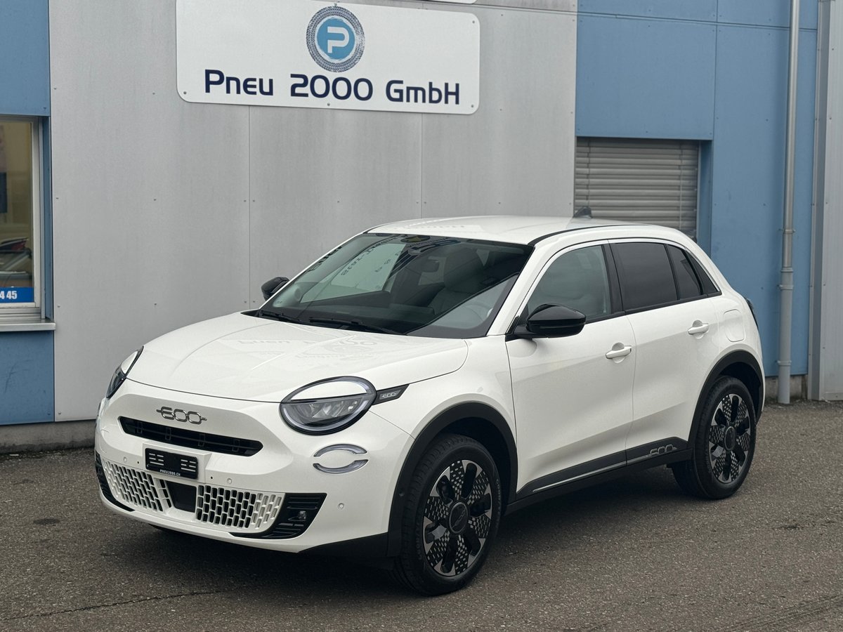 FIAT 600h MildHybrid La Prima neu für CHF 27'890,