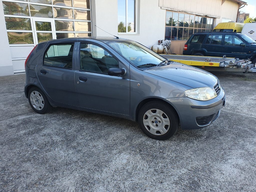 FIAT Punto 1.2 gebraucht für CHF 300,