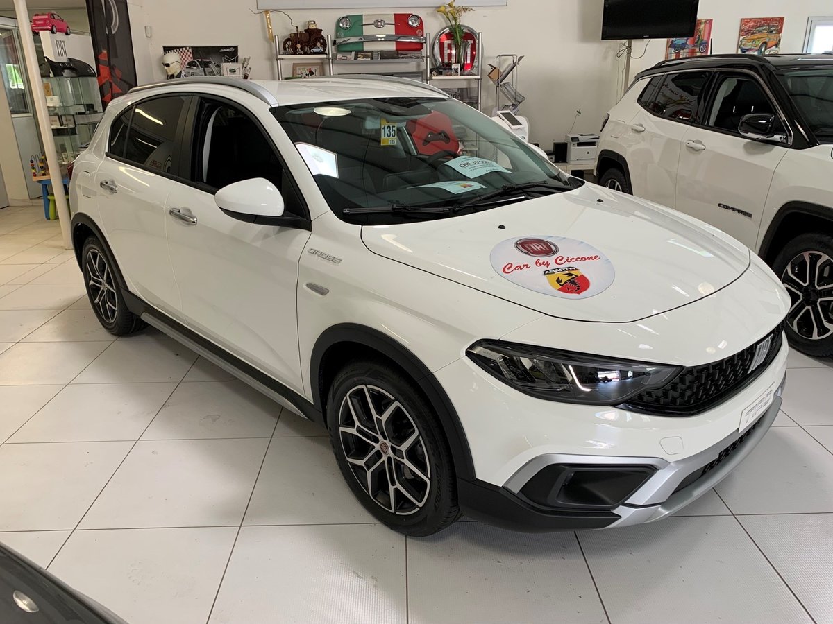 FIAT Tipo Hybrid 1.5 Cross vorführwagen für CHF 25'900,