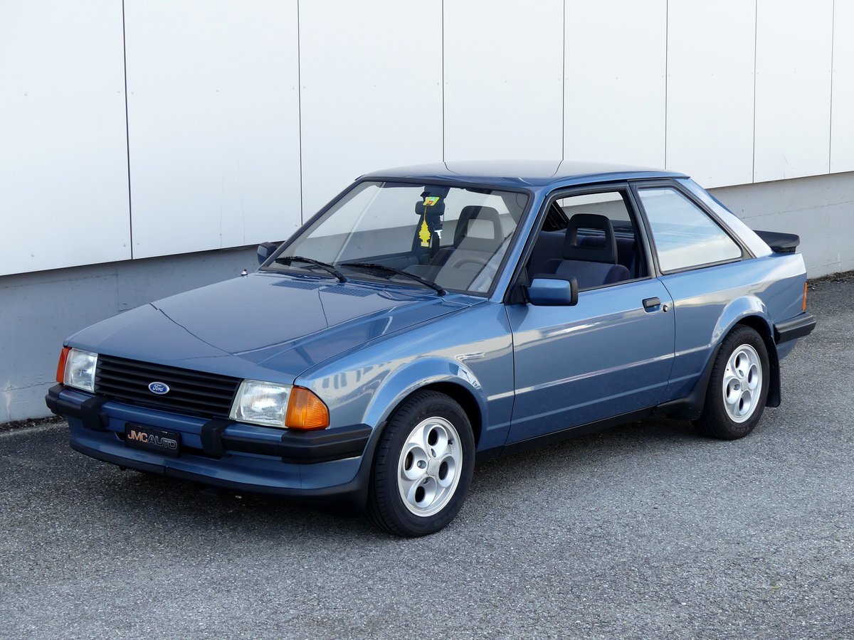 FORD Escort 1600 XR3i oldtimer für CHF 15'999,