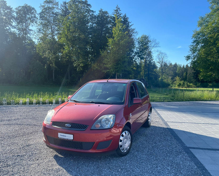 FORD Fiesta 1.4 16V Ghia gebraucht für CHF 2'333,