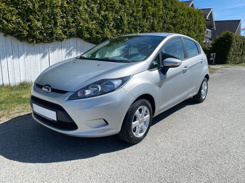 FORD Fiesta 1.4 TDCi Titanium gebraucht für CHF 2'250,