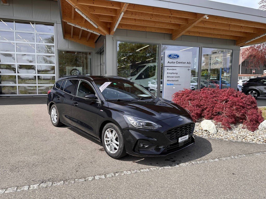 FORD Focus Station Wagon 1.0i EcoB gebraucht für CHF 19'950,