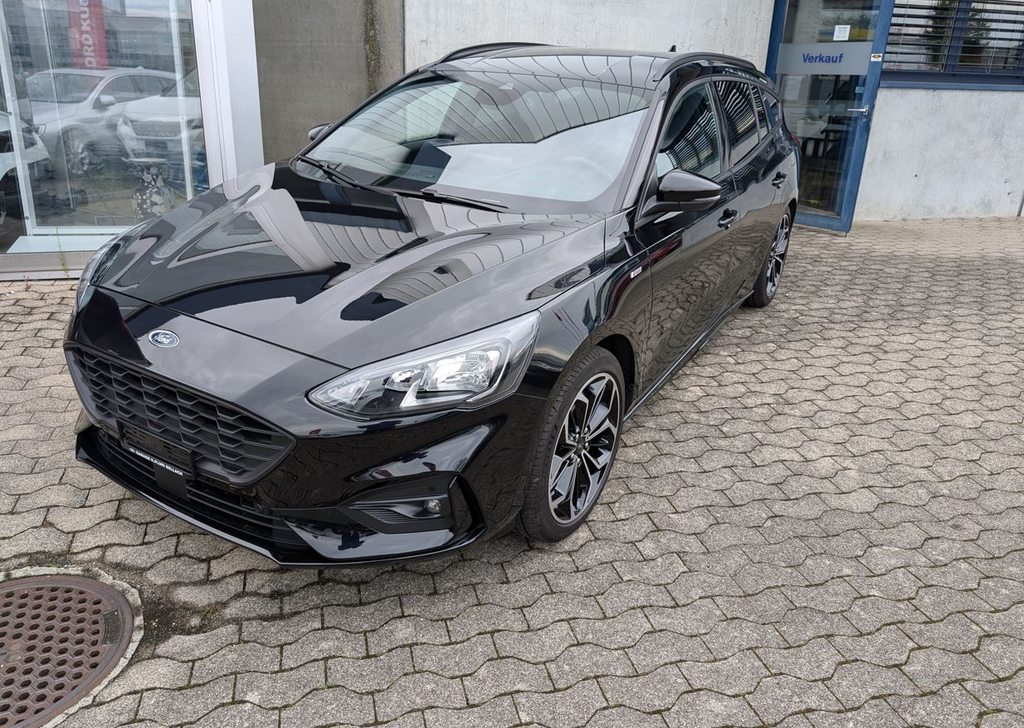 FORD Focus Station Wagon 1.5i EcoB gebraucht für CHF 26'300,