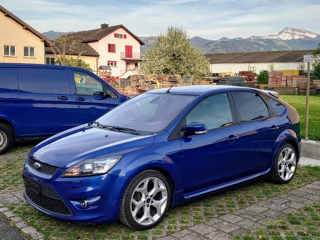 FORD Focus 2.5i 20V ST gebraucht für CHF 7'400,