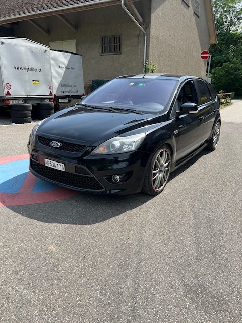 FORD Focus 2.5i 20V ST gebraucht für CHF 8'900,