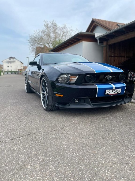 FORD Mustang Coupé 5.0 V8 GT Premi gebraucht für CHF 32'500,