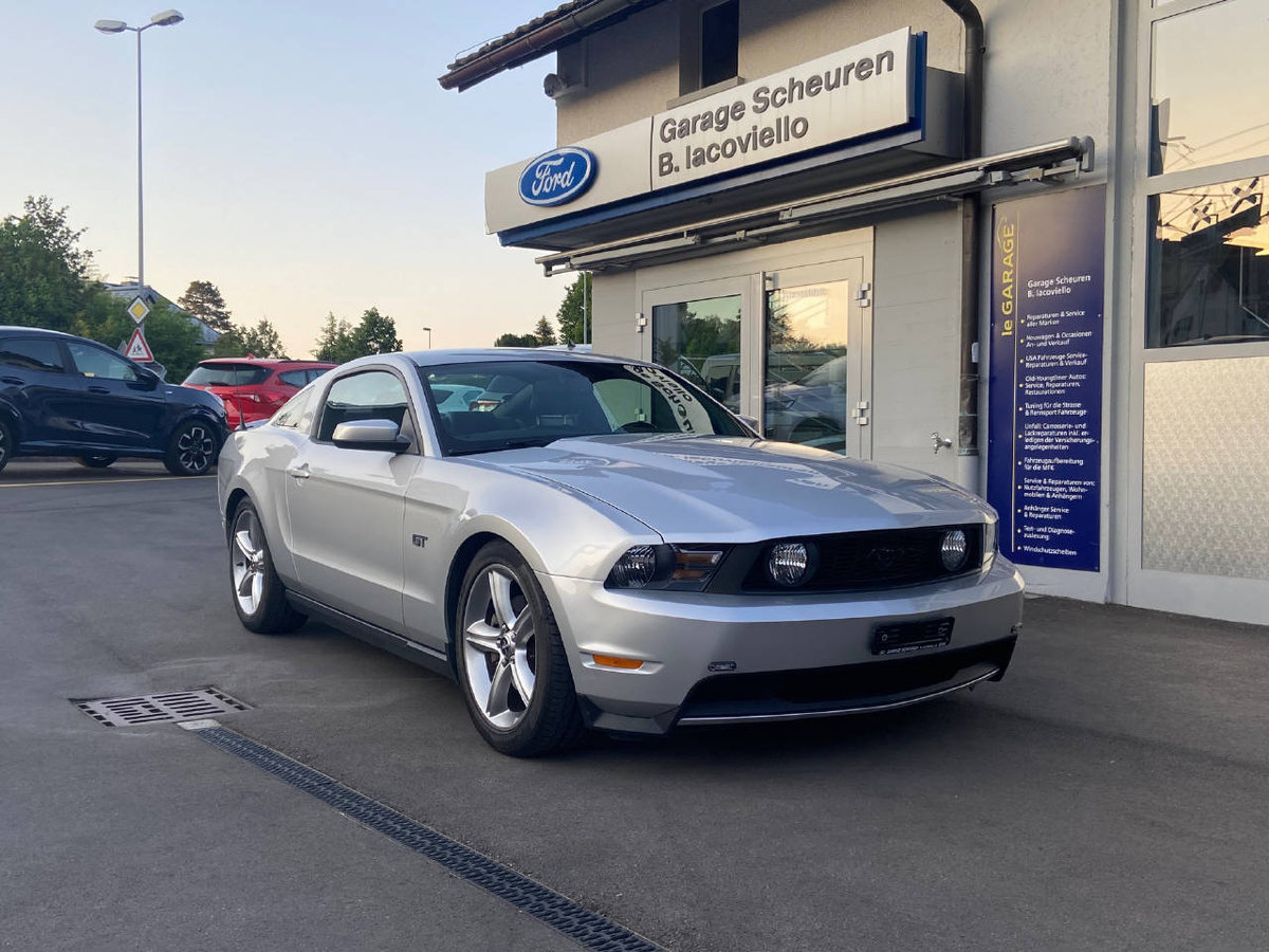 FORD Mustang Coupé 4.6 V8 Premium gebraucht für CHF 14'800,