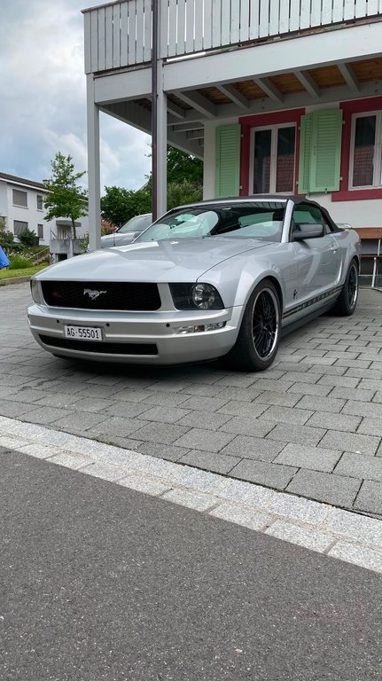 FORD Mustang Cabrio 4.0 V6 Premium gebraucht für CHF 15'900,