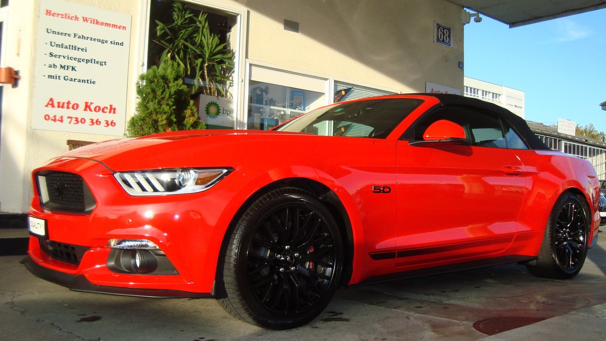 FORD Mustang Convertible 5.0 V8 GT gebraucht für CHF 38'500,