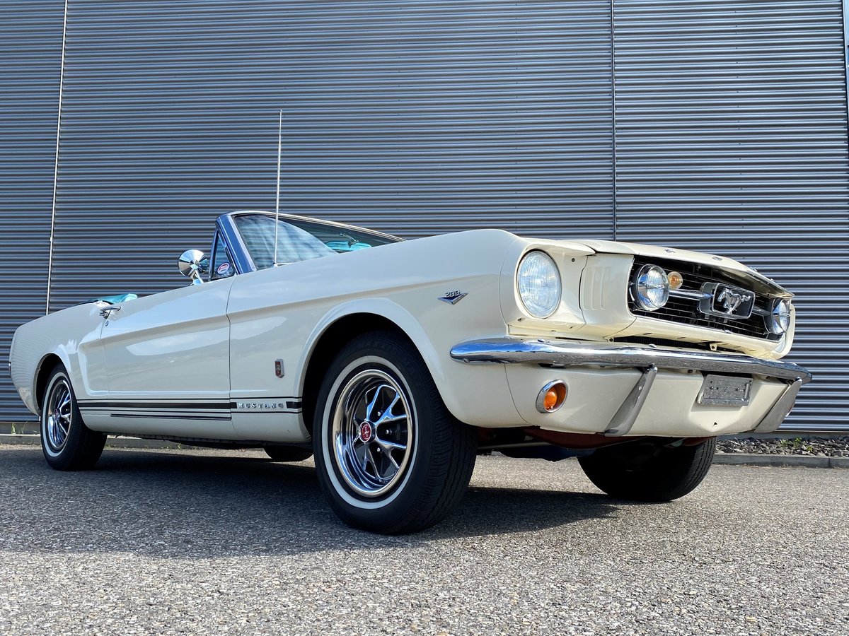 FORD MUSTANG Cabriolet oldtimer für CHF 76'900,