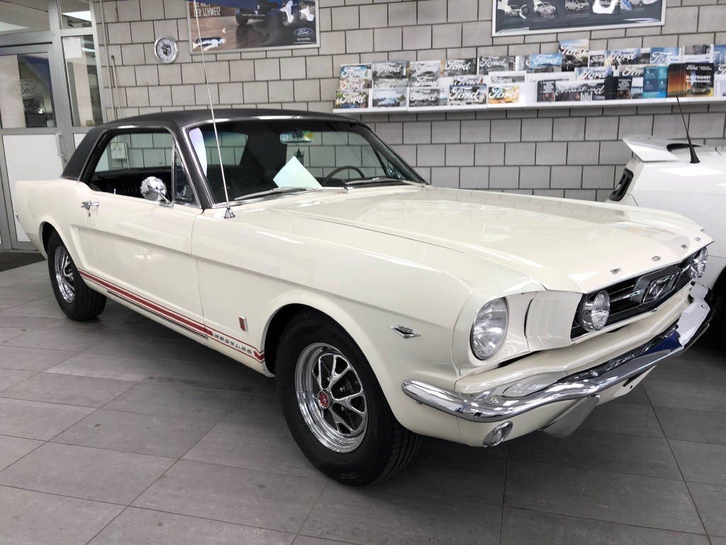 FORD MUSTANG V8 gebraucht für CHF 49'670,