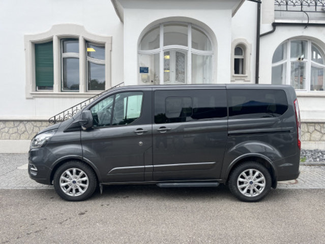 FORD Tourneo Cust 320 L1 Tit A gebraucht für CHF 47'900,