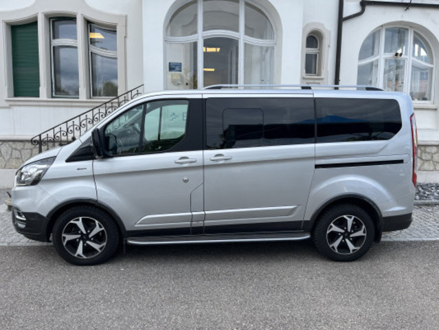 FORD Tourneo Cust 320 L1 Act A gebraucht für CHF 47'900,