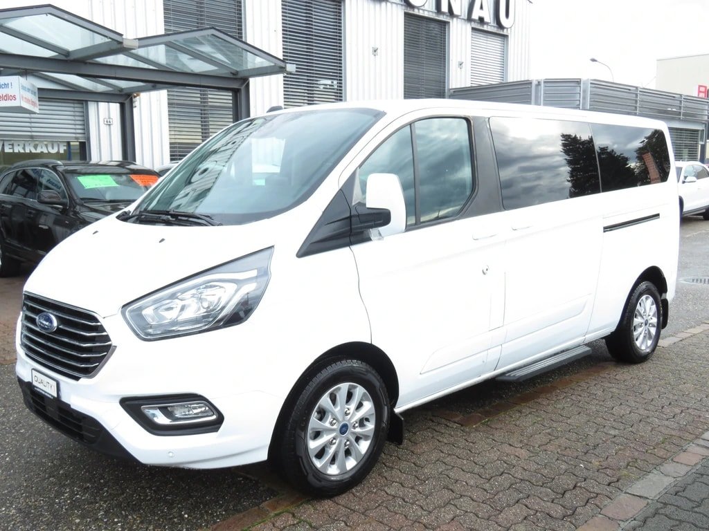 FORD Tourneo Custom 320 L2H1 Shutt gebraucht für CHF 35'900,