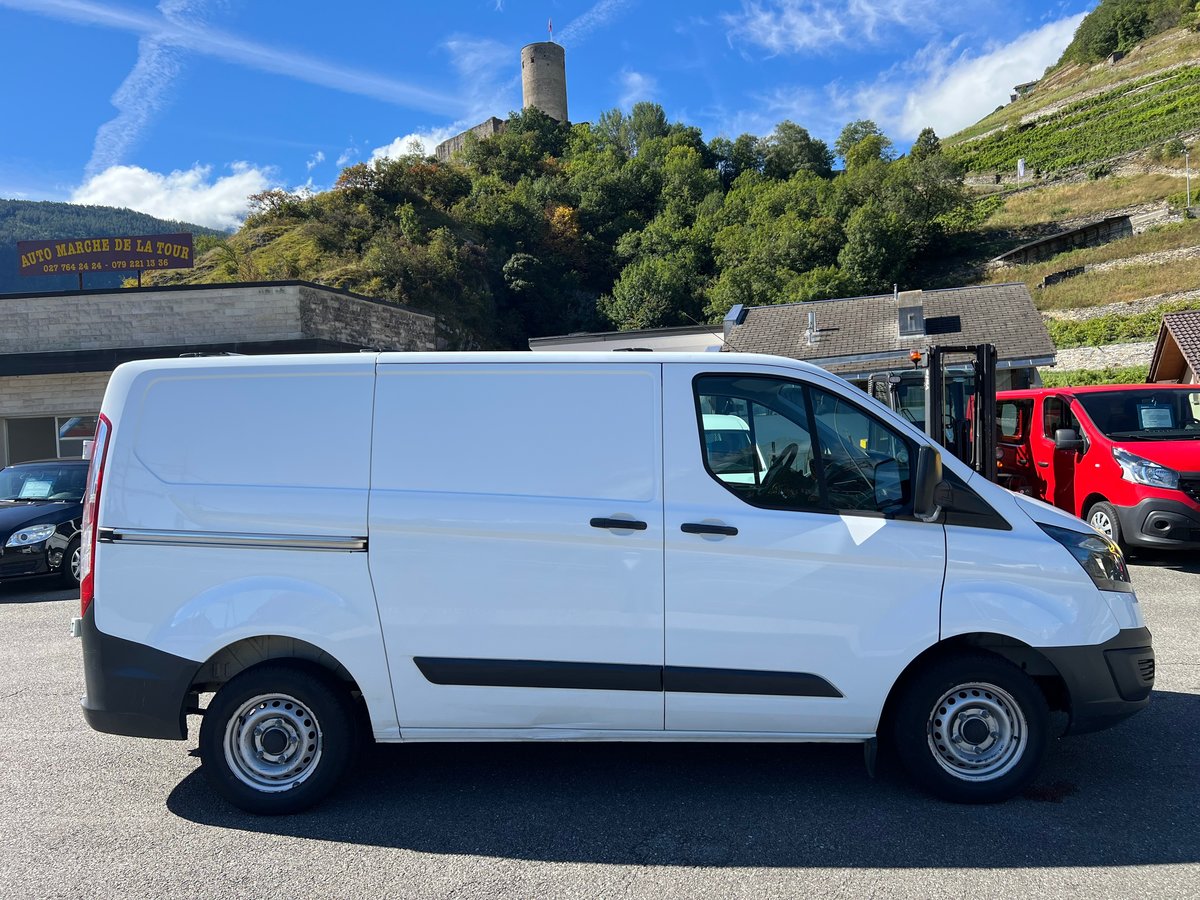 FORD Transit Custom Van 250 L1H1 S gebraucht für CHF 13'900,