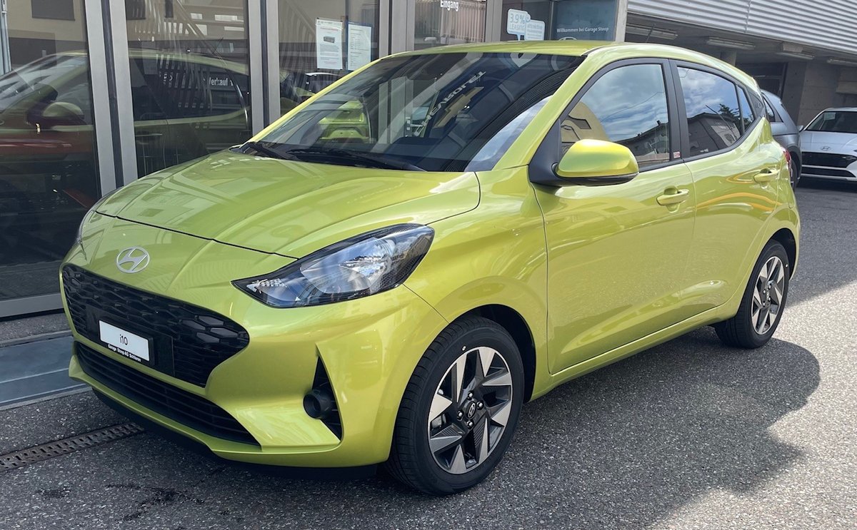 HYUNDAI i10 1.2 Amplia vorführwagen für CHF 19'990,