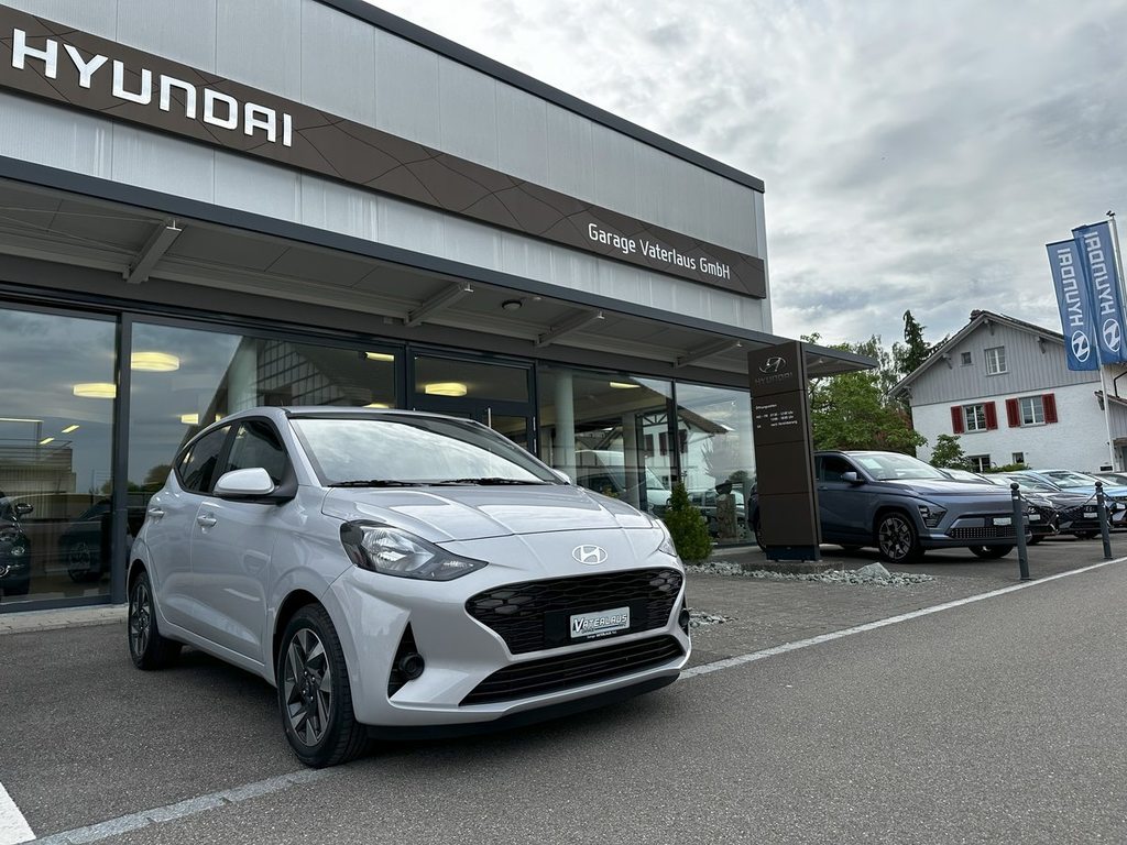 HYUNDAI i10 1.2 Amplia Automat neu für CHF 21'790,