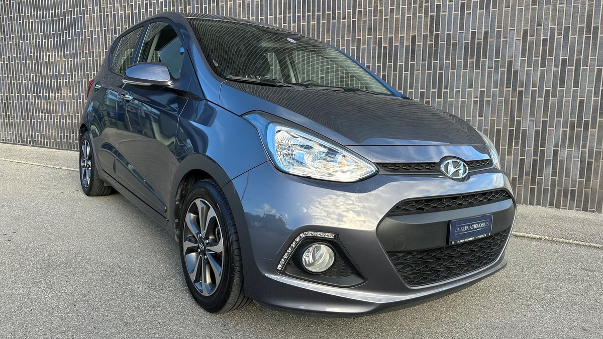 HYUNDAI i10 1.2 Premium gebraucht für CHF 8'900,