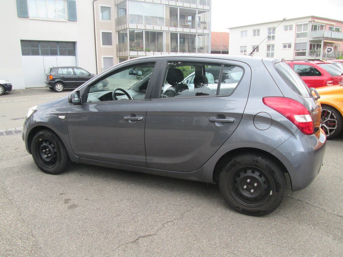 HYUNDAI i20 1.2 Comfort gebraucht für CHF 3'500,