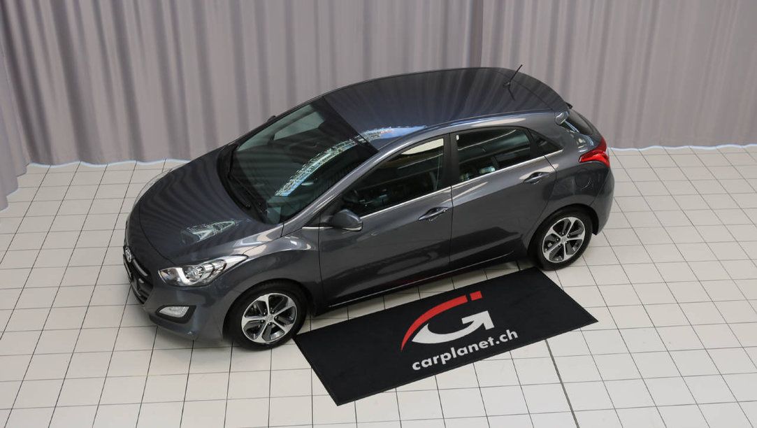 HYUNDAI i30 1.6 CRDi Plena Automat gebraucht für CHF 8'990,