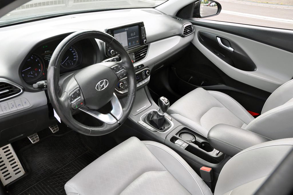 HYUNDAI i30 1.4 T