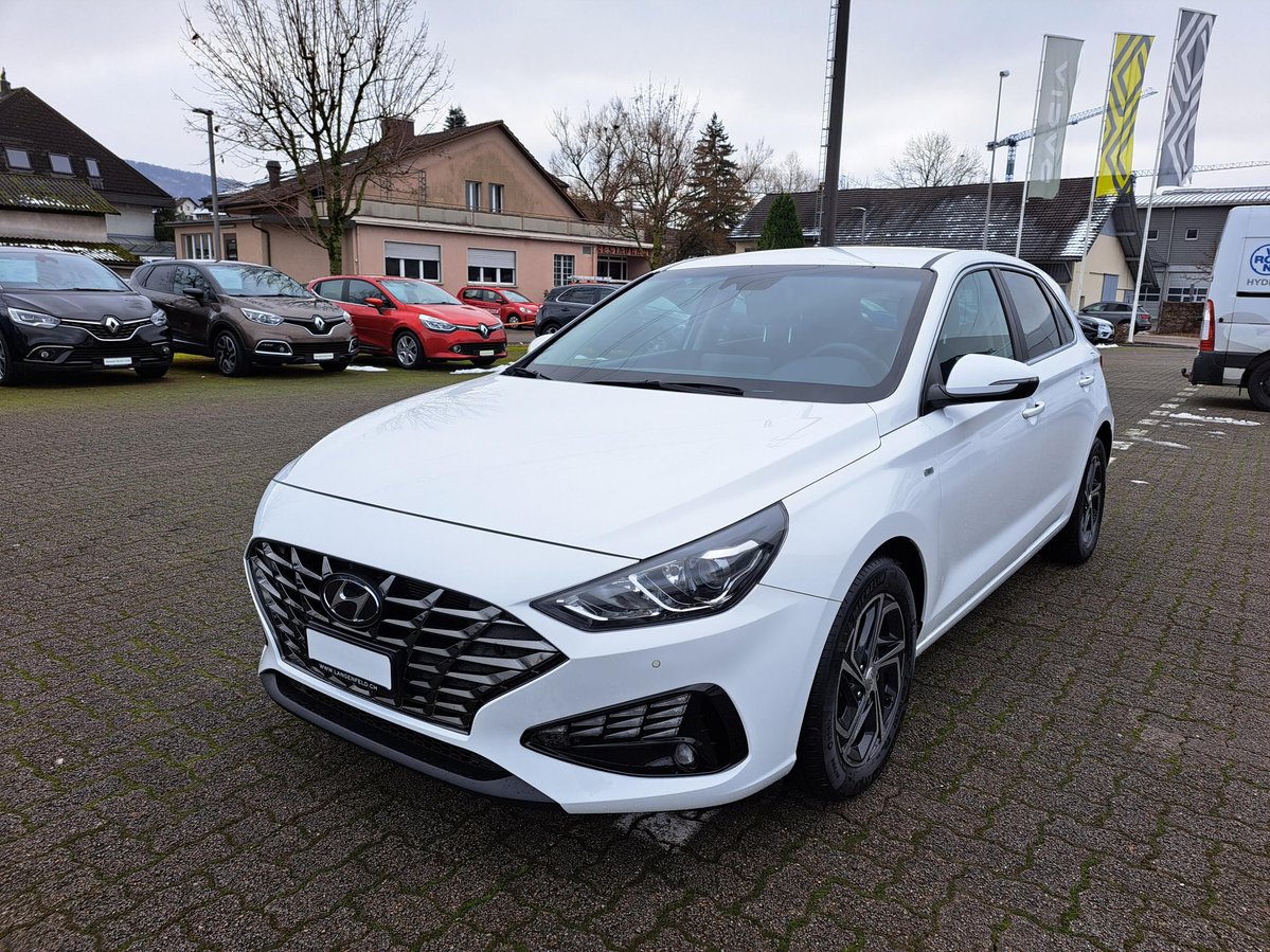 HYUNDAI i30 1.5 T